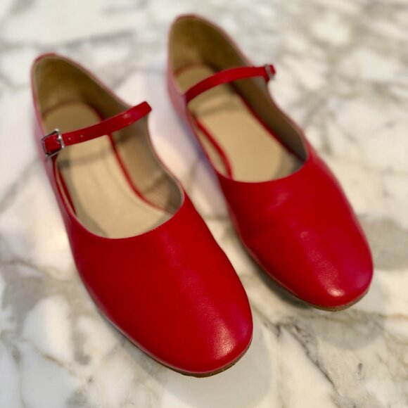 Freda Salvador - RED Leather AUBREY MARY JANE FLAT - Picture 3 of 6